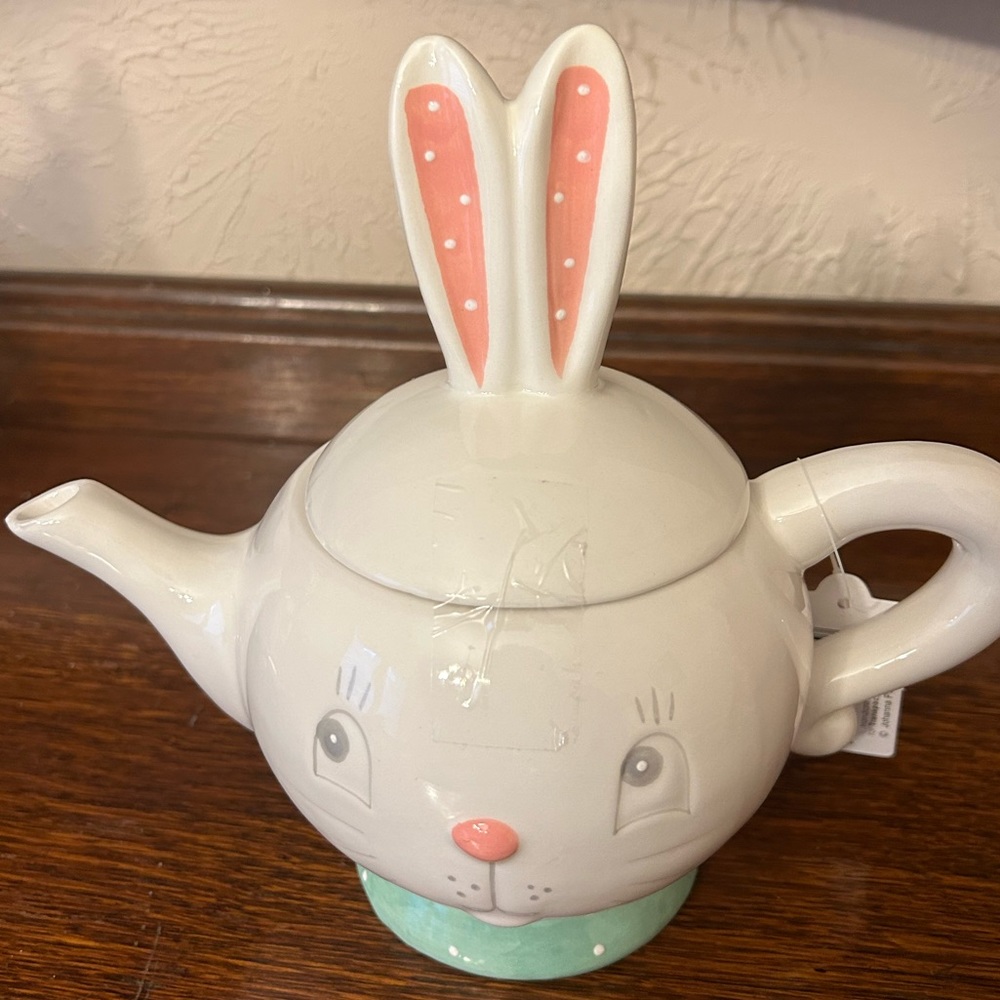 Johanna Parker Easter Bunny Teapot